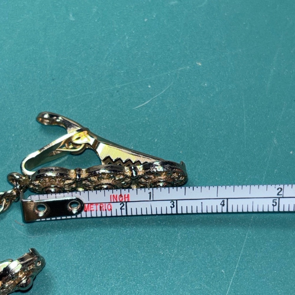 Vintage Gold Filigree Sweater Guard Cardigan Clips Floral Rope Chain Accessory - Picture 7 of 7